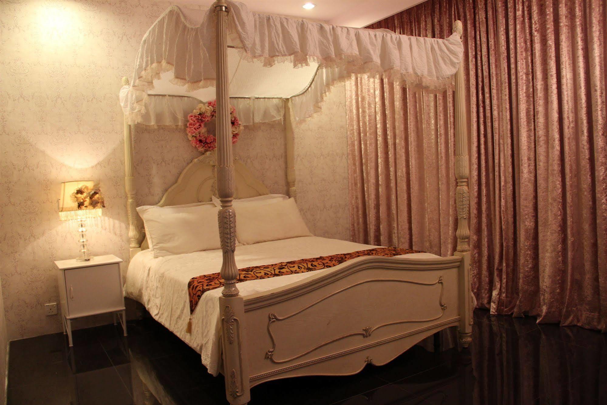 Love Inn Boutique Hotel Kuala Lumpur Exterior photo